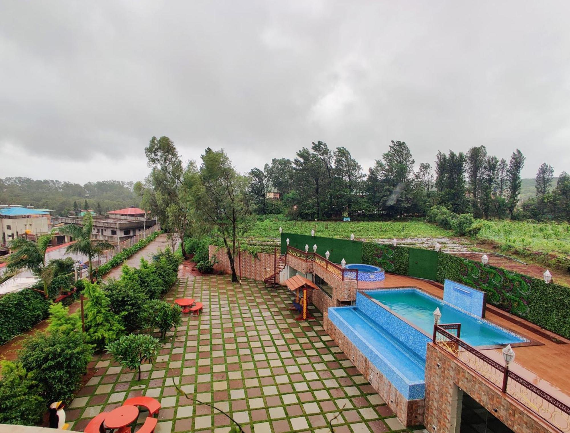 Quinte Hills Residency Villa Panchgani Exterior photo